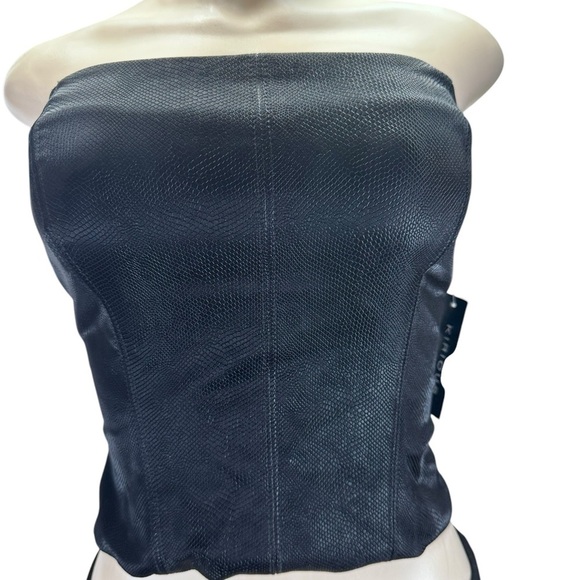 kirius Tops - Kirius.Elegant Black Strapless Top